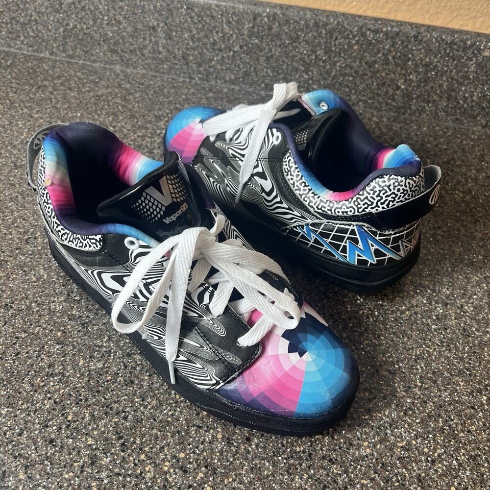 Heelys Voyager Vapor95 Skateboarding Multicolor Synthetic Lace Up Women's Size 9